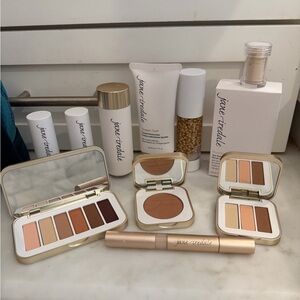 jane iredale Nude & Warm Tone Makeup Palette Set with Gold Accents